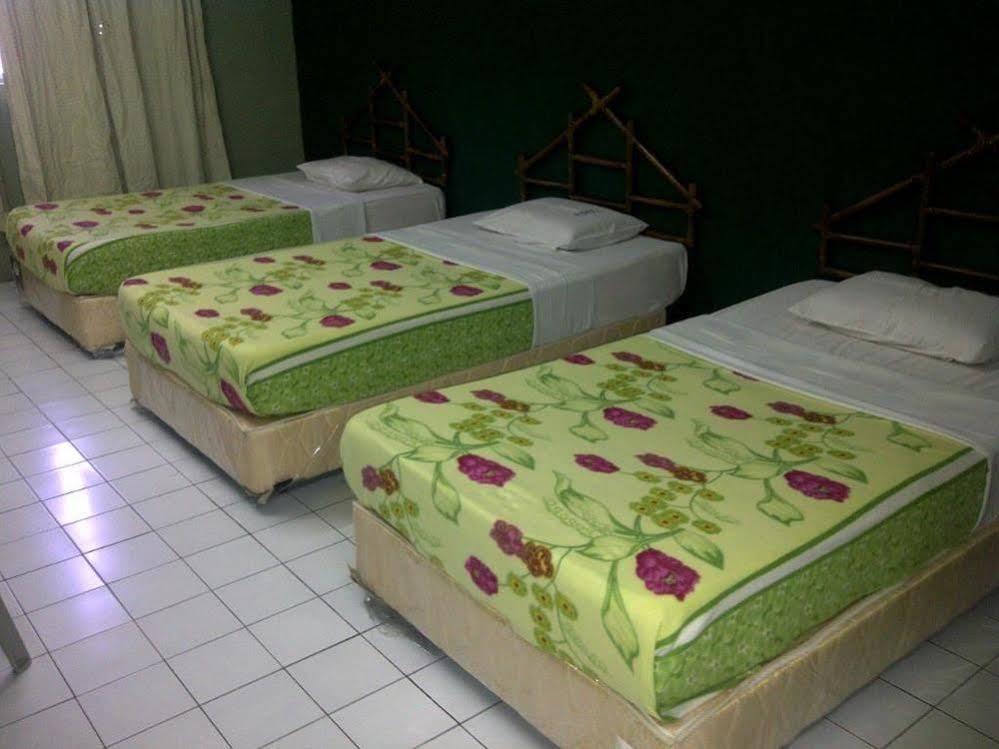 Goodwood Inn Kuching Extérieur photo
